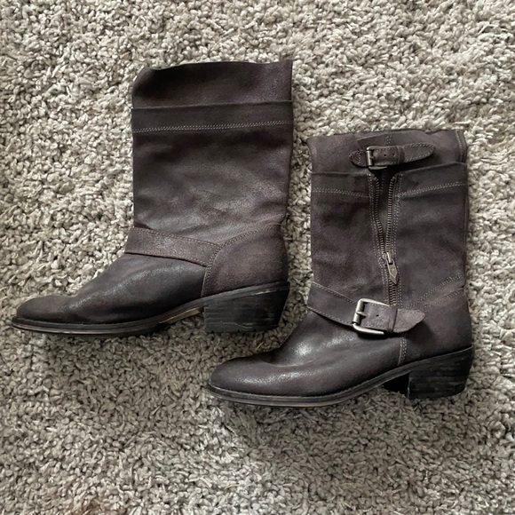 Fergie Gray Faux Combat Leather Boots Size 8 - Picture 2 of 5